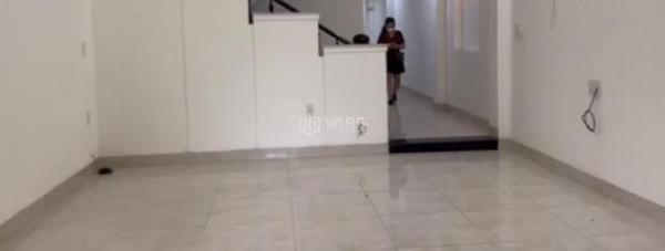 Bán Nhà mặt phố 90m²