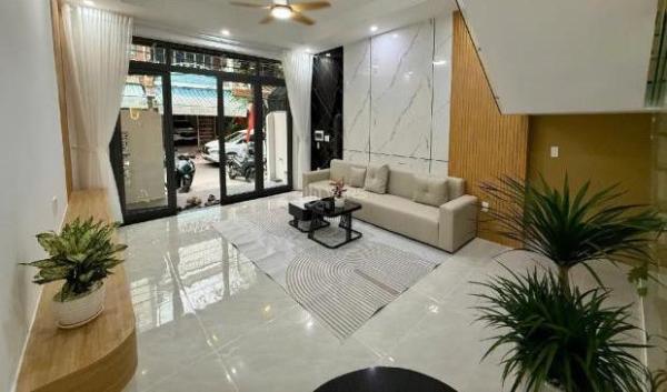 Bán Nhà mặt phố 81m²