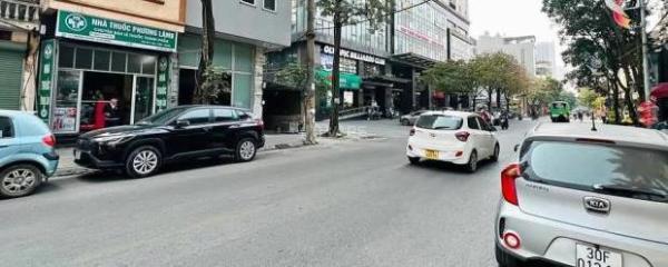 Cần bán Nhà mặt phố 70m²