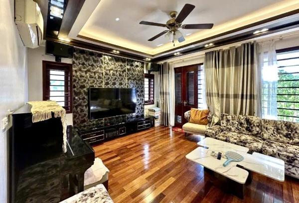 Bán nhà mặt phố tư đình long biên 125m² 6 tầng mặt tiền 8m 🌊 nhỉnh 33 tỷ