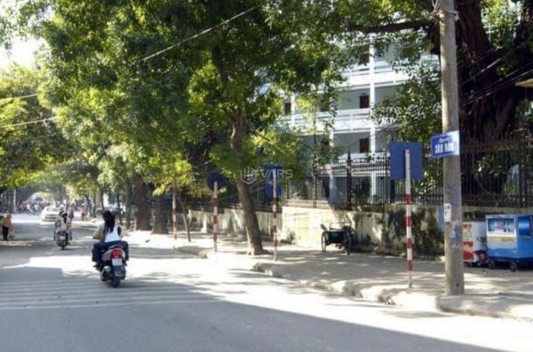 Cần bán Nhà mặt phố 186m²