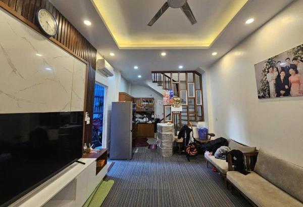 Bán Nhà mặt phố 30m²