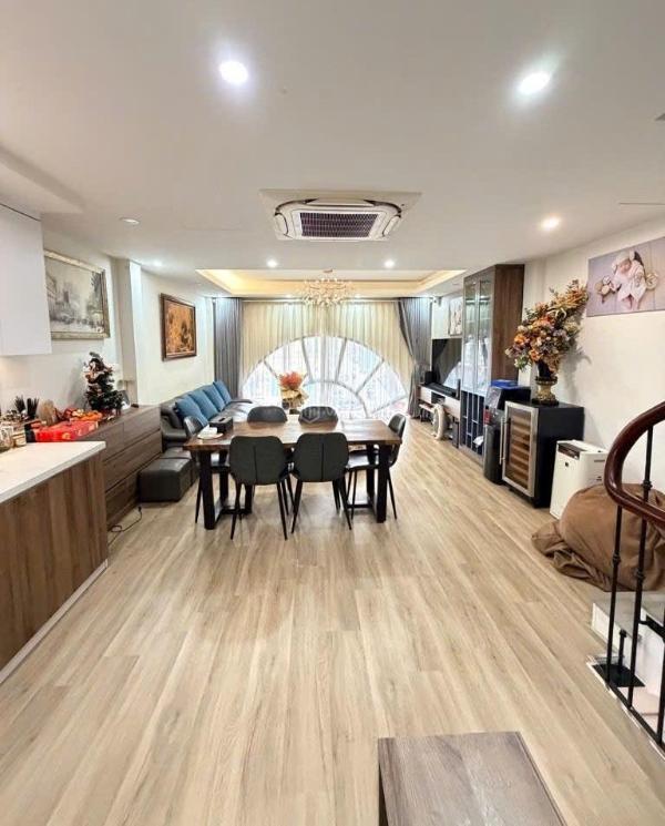 Bán nhà mặt phố hoè nhai, ba đình 50m 🏣 30.3 tỷ