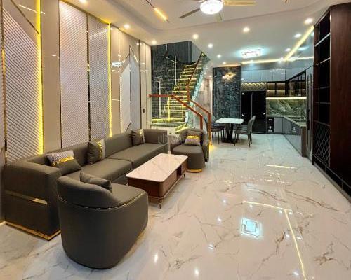 Bán Nhà mặt phố 117m²