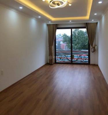 Bán Nhà mặt phố 75m²