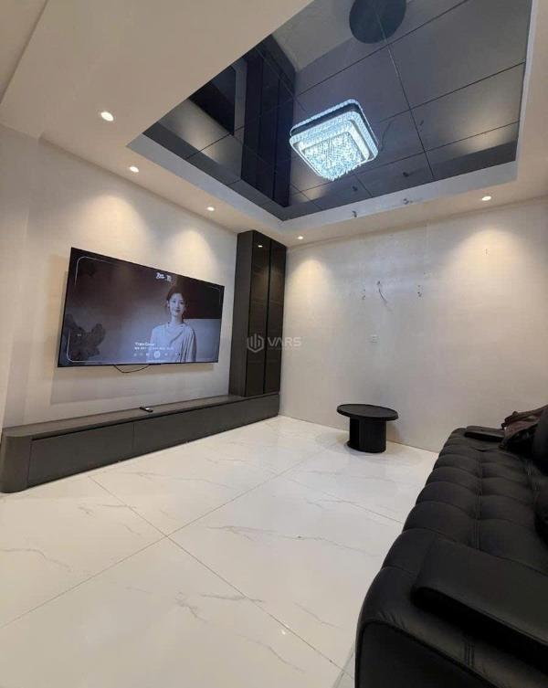 <mark style="background-color: transparent; font-weight: 400; ">Căn hộ sky city tower 88 láng 👍 hạ căn góc tầng trung</mark>