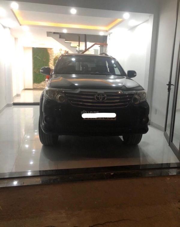 Chủ cần bán Nhà mặt phố 100m²