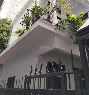 Cần bán Nhà trong hẻm 160m²