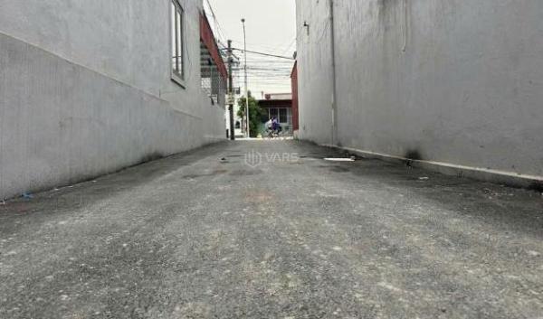 Cần bán Nhà trong hẻm 84m²