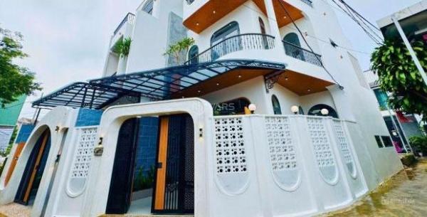 Cần bán Nhà mặt phố 120m²