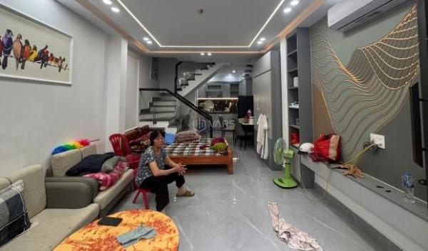 🌟 TUYỆT PHẨM LÔ GÓC – NHÀ 3 TẦNG 🏠 MẶT NGÕ CHỢ HÀNG – GIÁ CHỈ 2.7 TỶ 🌟