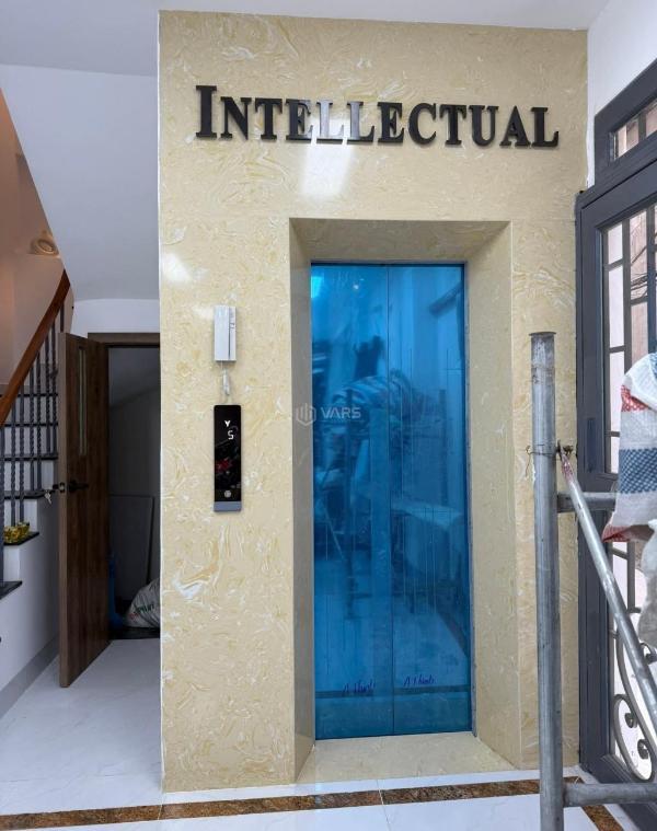 Cần bán Nhà mặt phố 143m²