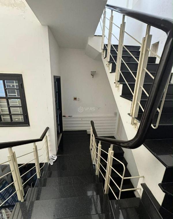 Bán Nhà mặt phố 75m²