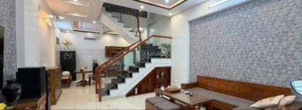 Bán nhà Hồ Sen, Dư Hàng Kênh, Lê 🏠 Chân, Hải Phòng. 4,65 tỷ, 4 tầng, 52,8m2. Ngang 4,6m, ngõ