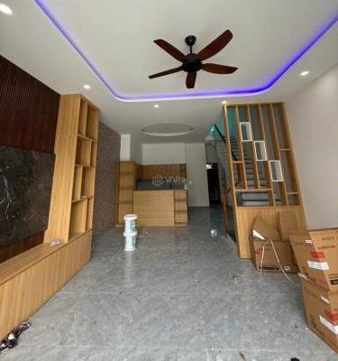 Chủ cần bán Nhà mặt phố 100m²