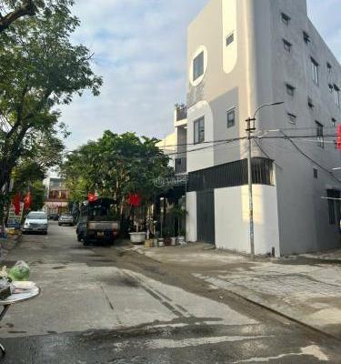 Bán Nhà mặt phố 68m²