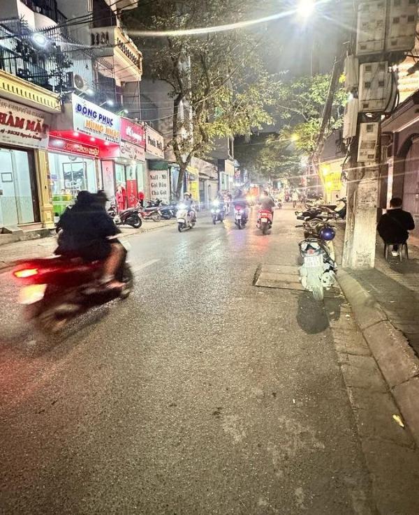 Nhà mặt phố nguyễn ngọc nại. ☘ thanh xuân. thang máy. ô tô. dt 98m2. giá 67.5 tỷ