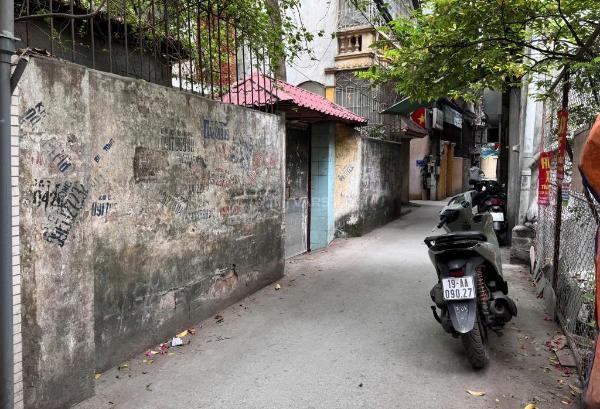 Bán Nhà trong hẻm 193m²