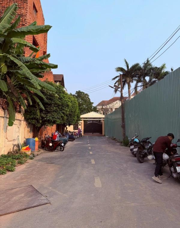 Cần bán Nhà mặt phố 216m²