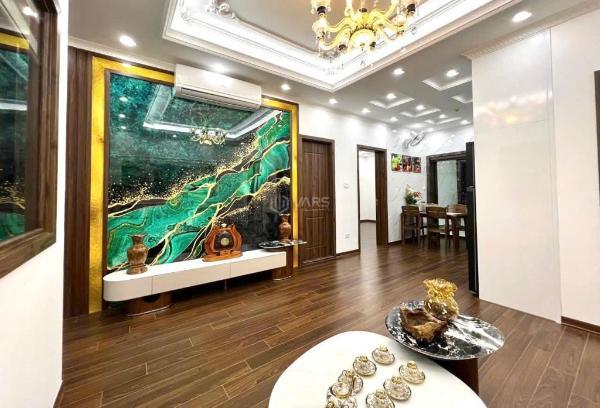 <mark style="background-color: transparent; font-weight: 400; ">Chủ cần bán Căn hộ chung cư 120m²</mark>