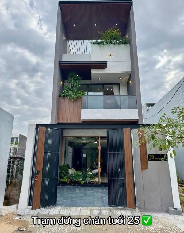 Chủ cần bán Nhà mặt phố 120m²