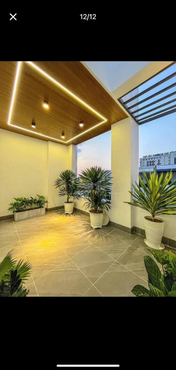 Bán Nhà mặt phố 68m²