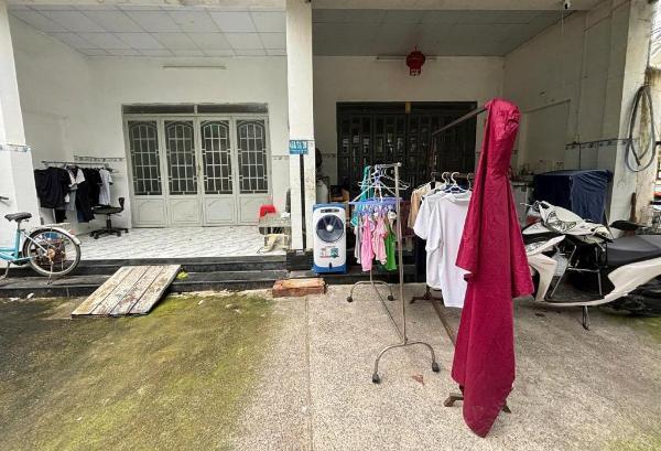 Chủ cần bán Nhà mặt phố 110m²