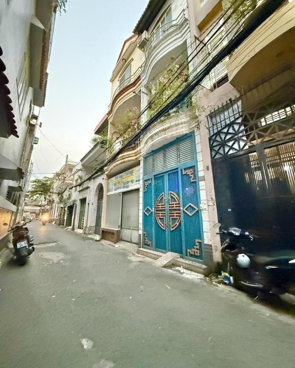 Cần bán Nhà mặt phố 30m²