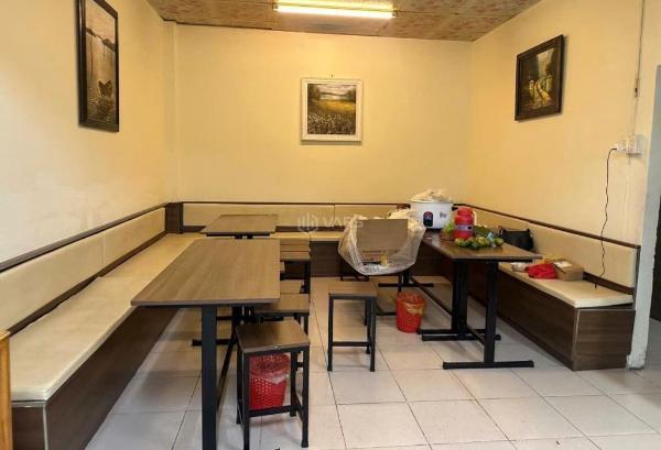 Chủ cho thuê Nhà mặt phố 100m²