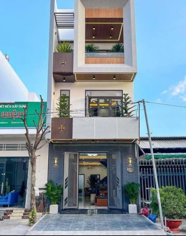 Chủ cần bán Nhà mặt phố 150m²