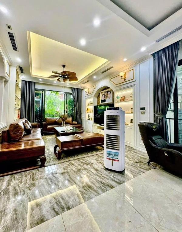 Biệt thự văn phú hà đông 200m² ở đẳng cấp 🏚️ giá 36 tỷ