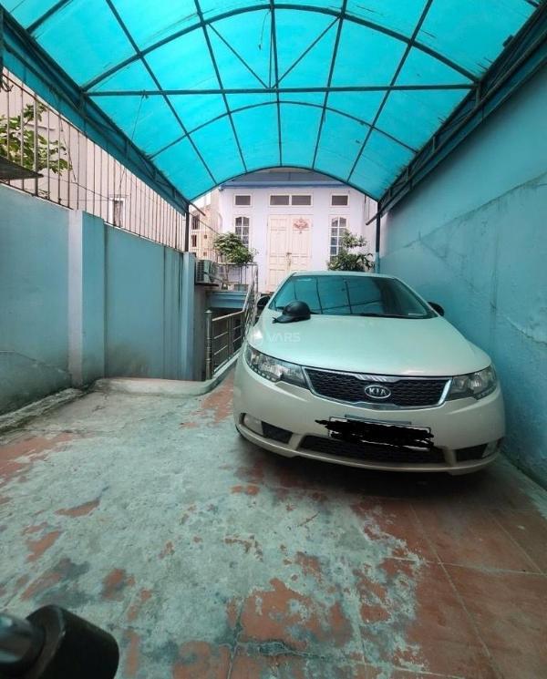 Chủ cần bán Nhà trong hẻm 9m²