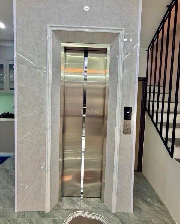 6 tầng thang máy gần bến xe nước ngầm, giá hơn 🏦 9 tỷ