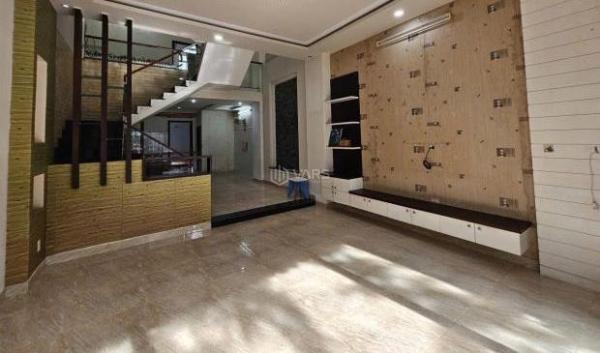 Chủ cần bán Nhà mặt phố 100m²