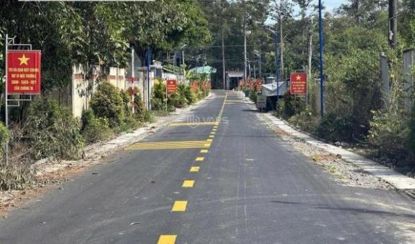 Bán gấp lô đất mẫu 🏬 10000m2 bình lợi vĩnh cửu giá 4tr2/1m2