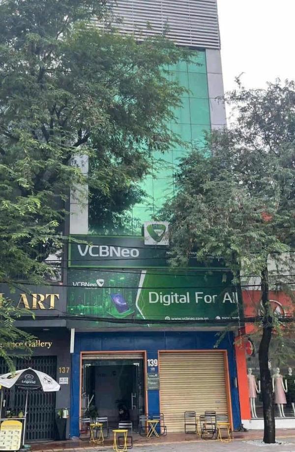 Cho thuê nhà mặt tiền đường 30/4, xuân khánh, giá thuê 40 triệu, 1 trệt 🏠 3 lầu