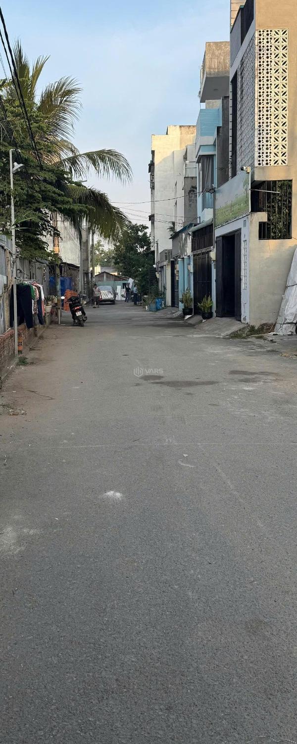 Bán Nhà trong hẻm 63m²