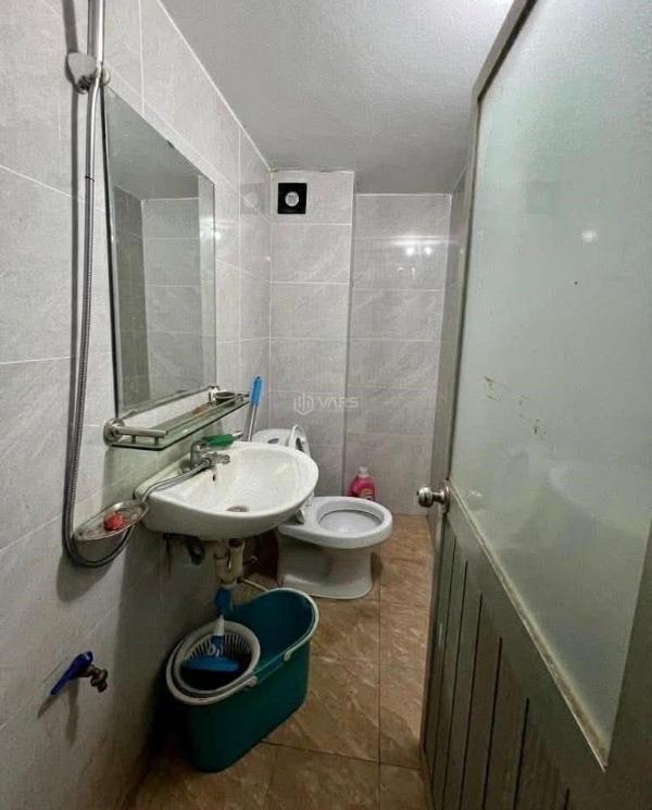 Nhà phố trương định 26m2_5 tầng_cách 🆘 phố & ô tô 10m_thoáng trước sau_ngõ thông