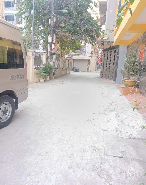 Bán nhà khu xuân 🏣 đỉnh dt 36m²x 7 tầng thang máy nhà mới gần phạm văn đồng -