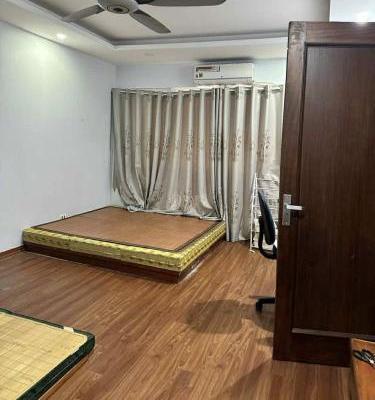 Chủ cho thuê Nhà trong hẻm 40m²