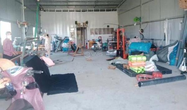 Bán nhà kho nhỏ đường Lò 🏦 Heo, xã Long Hiệp , Bến Lức dt 213m2 full thổ giá 2,15 tỷ