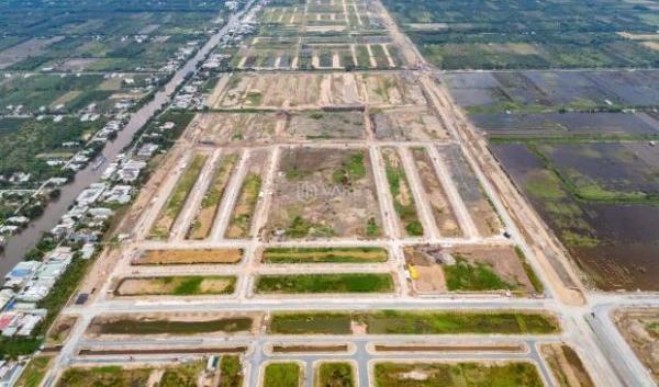 <mark style="background-color: transparent; font-weight: 400; ">Đất Nền Sổ Sẵn Bến Lức - Mặt Tiền Đường Lương 🏚️ Hòa Bình Chánh</mark>