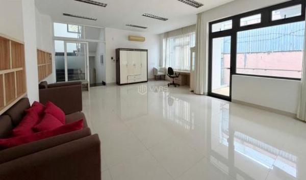 Cần bán Nhà mặt phố 110m²