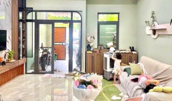 Cần bán Nhà mặt phố 120m²