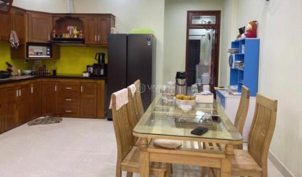 Bán Nhà mặt phố 100m²