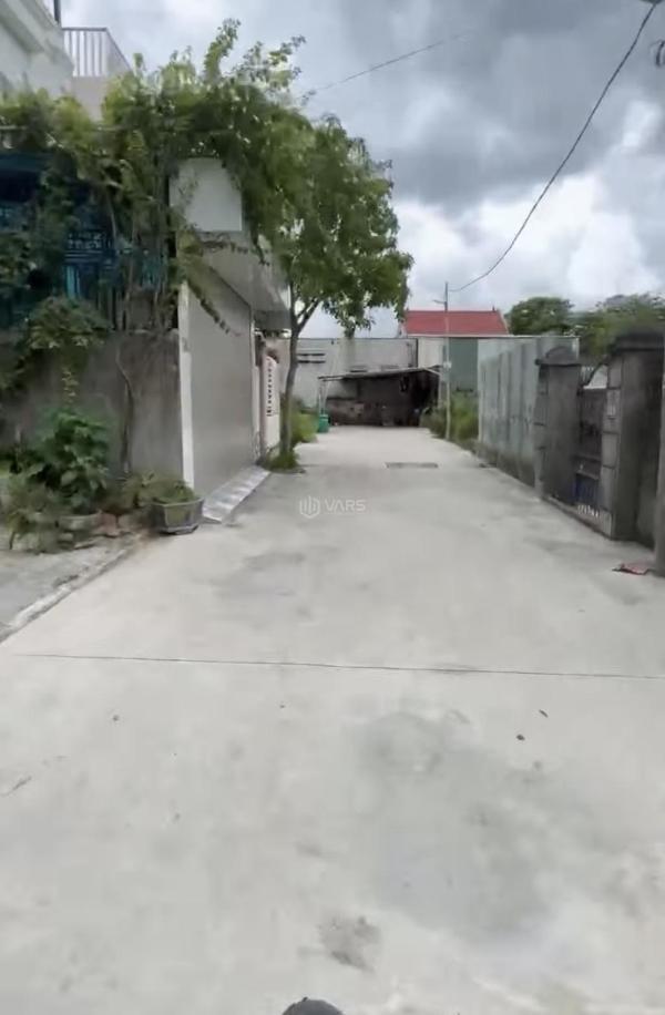 <mark style="background-color: transparent; font-weight: 400; ">Cần bán Đất nền riêng lẻ 90m²</mark>