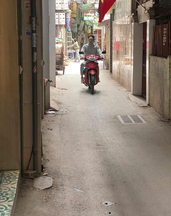 <mark style="background-color: transparent; font-weight: 400; ">Chủ cần bán Nhà trong hẻm 31.5m²</mark>