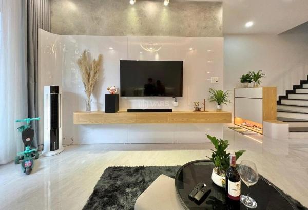 🔥 nhà 1 trệt 1 ☘ lầu gần chợ bình chánh giá chỉ 1,8 tỷ 🔥