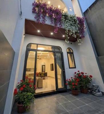 <mark style="background-color: transparent; font-weight: 400; ">Chủ cần bán Nhà mặt phố 72m²</mark>