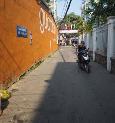 Cần bán Nhà trong hẻm 95m²